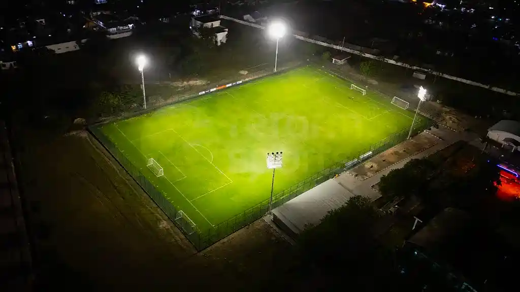 LAW SCHOOL S FOOTBALL FIELDS