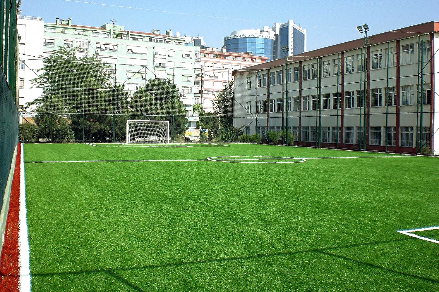 etiler natural park acik futbol shasi 1