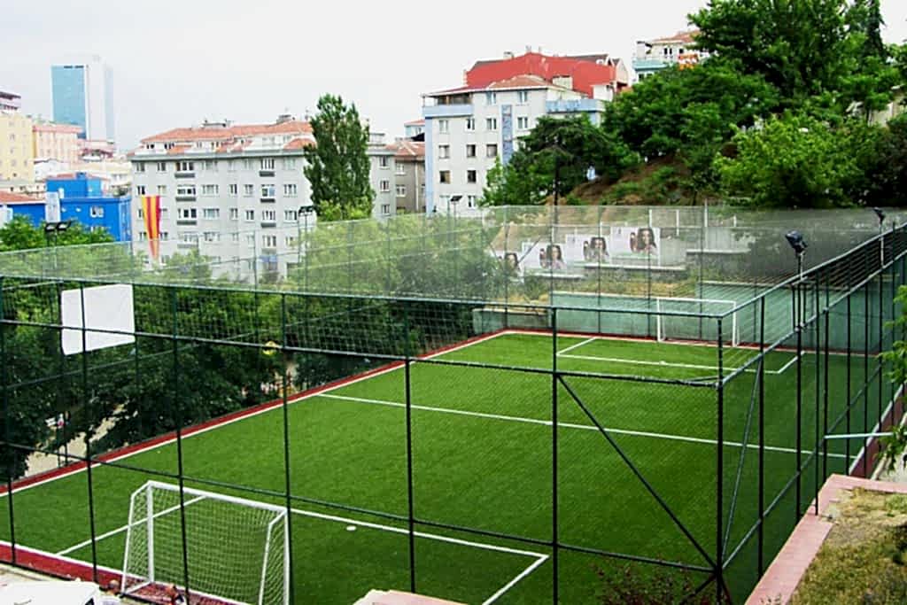 sisli lisesi acik hali saha 1